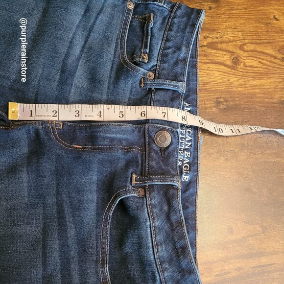 American Eagle Cut Off Midi Shorts Sz 6 Super Stretch 360 Medium Dark Wash Denim - Picture 8 of 10